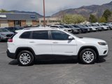 Used 2020 Jeep Cherokee Latitude image 2