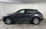 Certified 2021 Porsche Macan image 2
