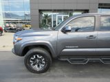 Used 2019 Toyota Tacoma TRD Off-Road image 2