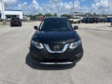 Used 2020 Nissan Rogue SV image 3