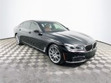 Used 2018 BMW 750i image 3