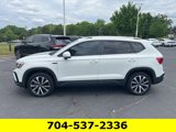 Certified 2022 Volkswagen Taos SE w/ IQ.Drive SE Package image 4