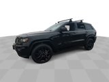 Used 2018 Jeep Grand Cherokee Altitude image 4