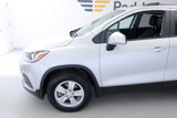Used 2022 Chevrolet Trax LT w/ LT Convenience Package image 4