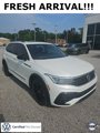 Used 2022 Volkswagen Tiguan SE R-Line image 4