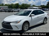 Used 2017 Toyota Camry LE image 4