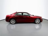 Used 2018 Chrysler 300 Limited image 4
