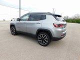 Used 2018 Jeep Compass Limited image 5