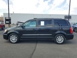 Used 2013 Chrysler Town & Country Touring image 4