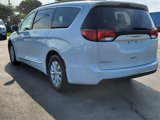 Used 2017 Chrysler Pacifica Touring-L image 3
