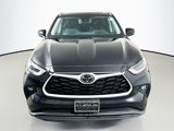Used 2021 Toyota Highlander XLE image 2