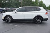 Used 2021 Volkswagen Tiguan SE w/ Panoramic Sunroof Package image 4