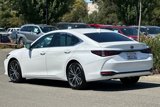 Used 2024 Lexus ES 300h w/ Premium Package image 6