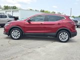 Used 2022 Nissan Rogue Sport SV w/ Technology Package image 2