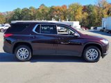 Used 2021 Chevrolet Traverse LT image 2