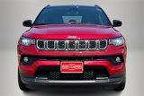 Used 2025 Jeep Compass Latitude image 2