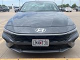 Used 2025 Hyundai Elantra Sport image 2