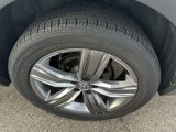 Used 2021 Volkswagen Tiguan SEL w/ 2-Row Tiguan MDO Package image 3