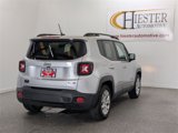 Used 2017 Jeep Renegade Latitude image 2