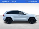 Used 2013 Jeep Grand Cherokee Altitude image 4