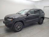 Used 2017 Jeep Grand Cherokee Trailhawk w/ Jeep Active Safety Group image 2
