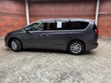 Used 2023 Chrysler Voyager LX image 3