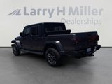 Used 2024 Jeep Gladiator Sport image 3