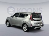 Used 2023 Kia Soul LX w/ LX Technology Package image 4