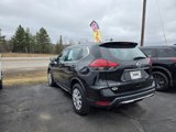 Used 2017 Nissan Rogue S image 5