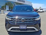 Used 2022 Volkswagen Atlas Cross Sport SE w/ Black Wheel Package image 2