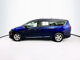 Used 2017 Chrysler Pacifica Touring-L Plus image 4