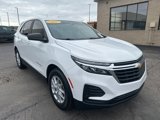Used 2022 Chevrolet Equinox LS w/ LS Convenience Package image 3