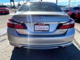 Used 2017 Honda Accord Touring image 5
