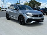 Used 2023 Volkswagen Tiguan SE R-Line image 3