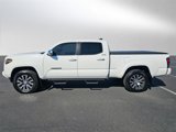 Used 2022 Toyota Tacoma Limited image 2