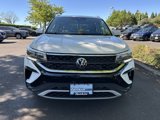 Used 2023 Volkswagen Taos SE image 2