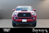 Used 2016 Toyota Tacoma TRD Off-Road image 2