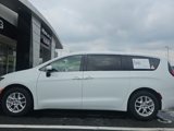 Used 2023 Chrysler Voyager LX image 3