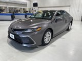 Used 2022 Toyota Camry LE image 4
