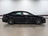 Used 2022 Toyota Camry SE image 2