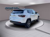 Used 2025 Jeep Compass Limited image 3