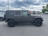Used 2017 Jeep Wrangler Unlimited Rubicon image 2
