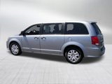 Used 2019 Dodge Grand Caravan SE w/ Rear Park Assist Package image 5