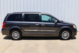 Used 2015 Chrysler Town & Country Touring-L w/ Driver Convenience Group image 6