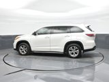 Used 2016 Toyota Highlander Plus image 4