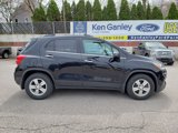 Used 2019 Chevrolet Trax LT w/ LT Convenience Package image 3