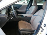 New 2025 Lexus ES 350 w/ Premium Package image 2