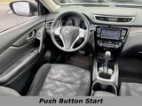 Used 2016 Nissan Rogue SV image 4