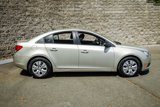 Used 2014 Chevrolet Cruze LS image 3