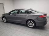 Used 2020 Ford Fusion SE image 3